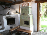 Kachelofen um1800, getupfte Glasur